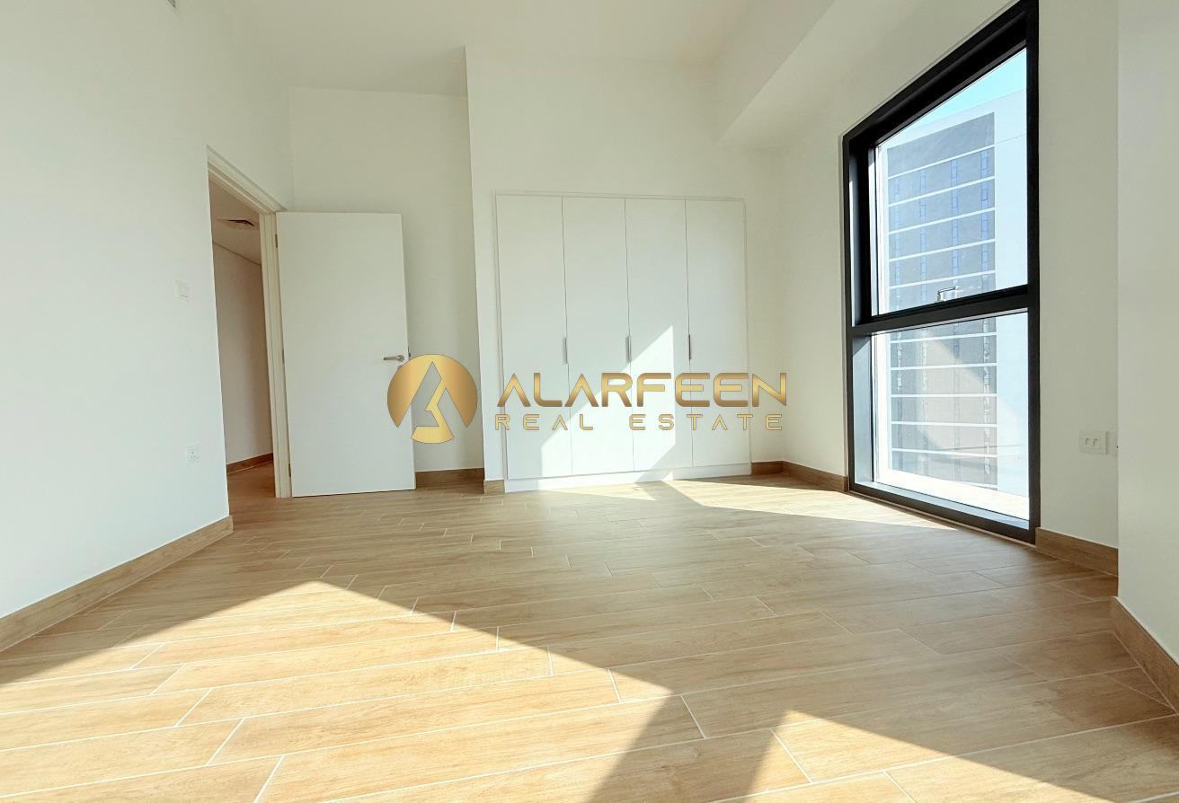 3BHK Apartment | Pool View | Family Community photo 8