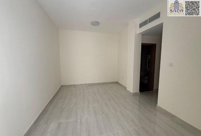 86199597 - Property Image 2