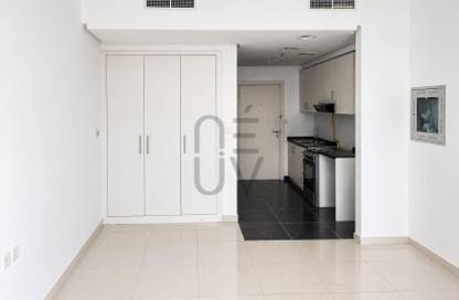 Apartment - Studio - 1 Bathroom for rent in Golf Vista 1 - Golf Vista - Golf Town - DAMAC Hills - Dubai