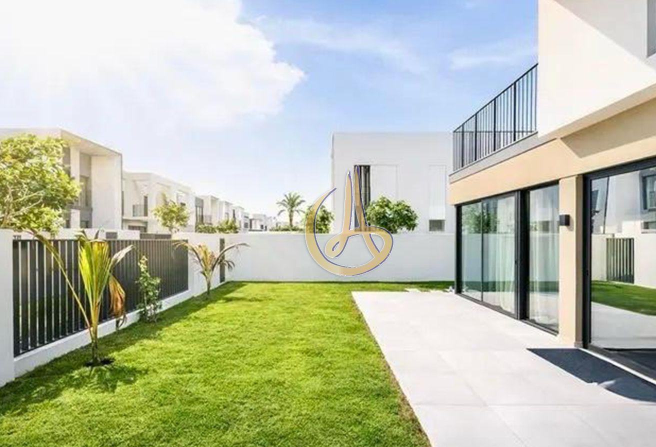 Corner Unit | Big Layout| Close to Pool photo 11