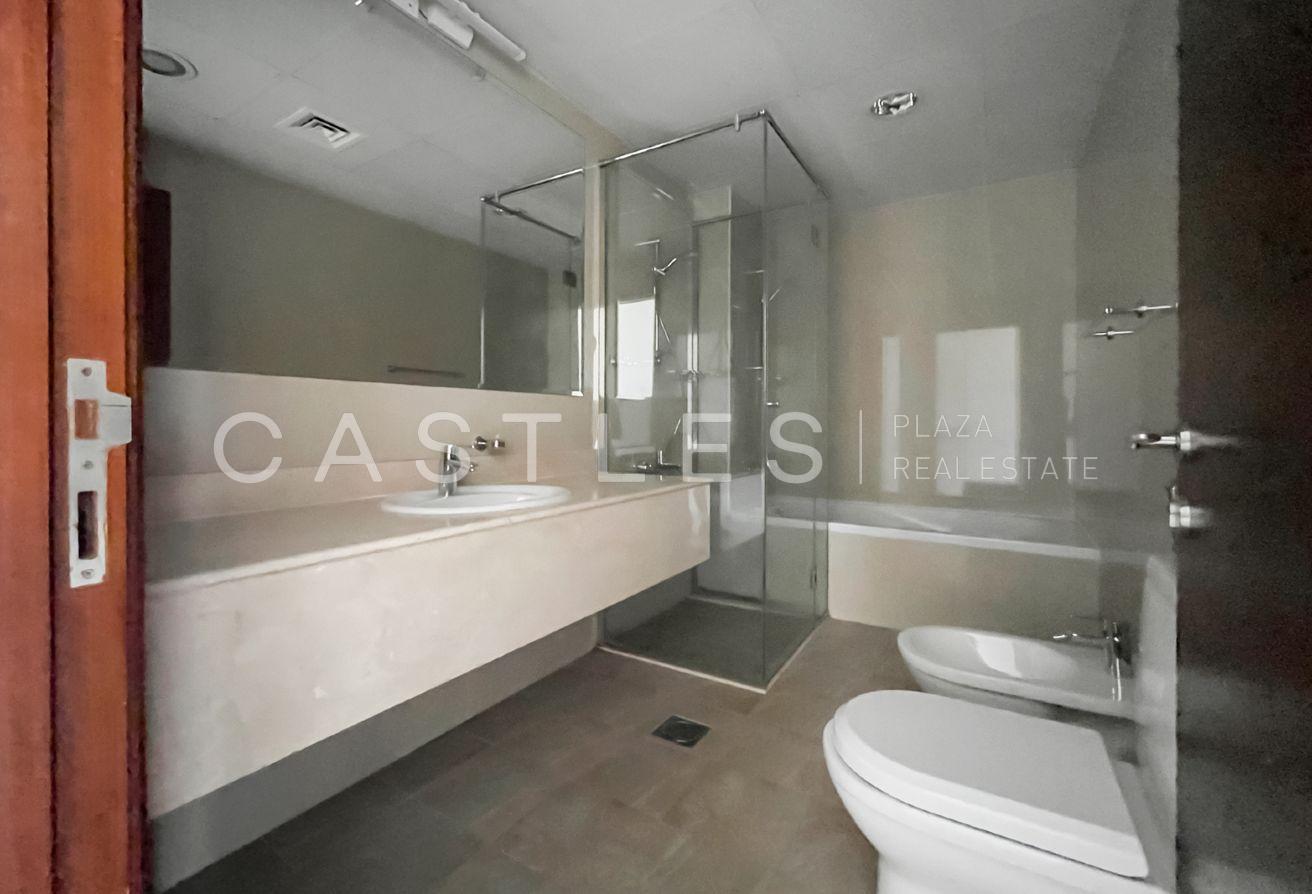 Ready To Move In | spacious Townhouse For Rent photo 23
