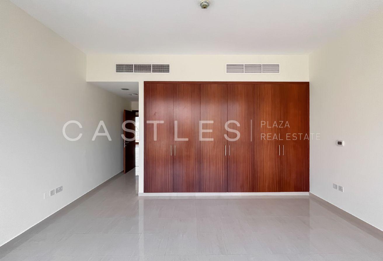 Ready To Move In | spacious Townhouse For Rent photo 22
