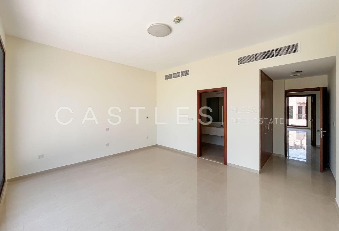 Ready To Move In | spacious Townhouse For Rent photo 18