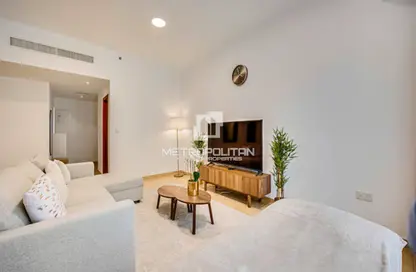 Apartment - 2 Bedrooms - 3 Bathrooms for rent in Rimal 2 - Rimal - Jumeirah Beach Residence - Dubai