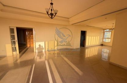 Apartment - 3 - 4 for rent in Al Majaz 3 - Al Majaz - Sharjah