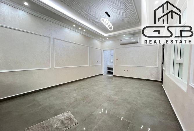 71125568 - Property Image 3