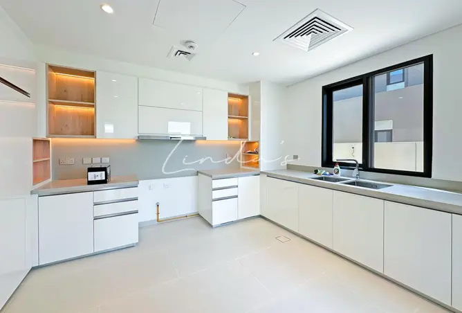 161397606 - Property Image 2