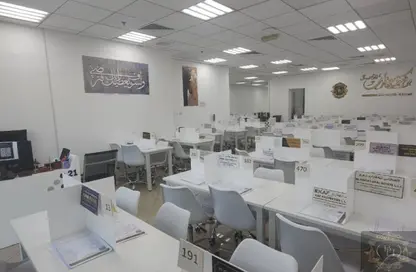 مكتب عمل جماعي - استوديو - 3 حمامات للايجار في الحليو 2 - الحليو - عجمان