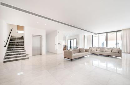 Villa - 5 Bedrooms - 5 Bathrooms for rent in Jumeirah 3 Villas - Jumeirah 3 - Jumeirah - Dubai