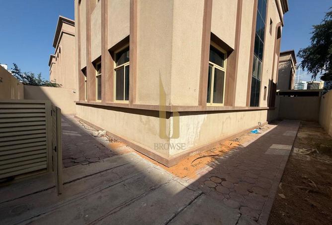 71088477 - Property Image 3