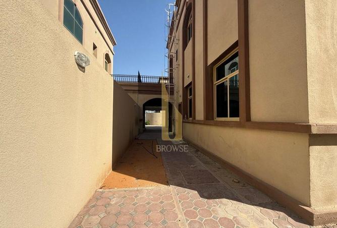 71088477 - Property Image 2