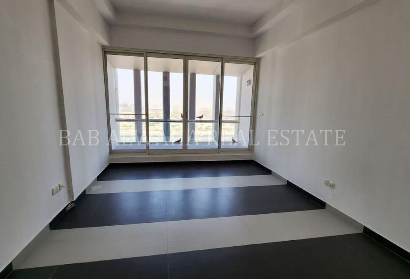 Bright &Spacious Studio Apartment Ready to Move In photo 4