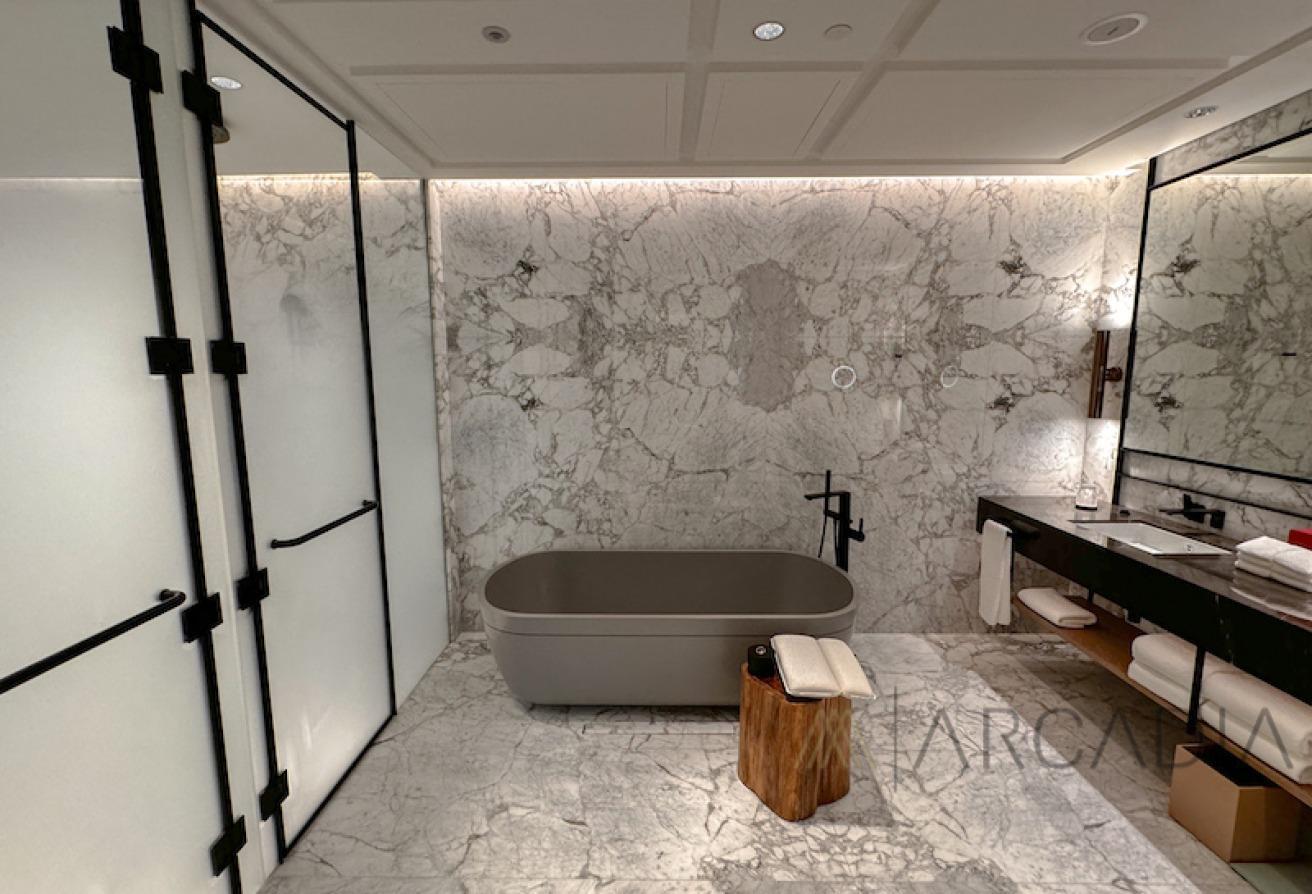 One and Only Residence | High Floor | Spacious photo 13