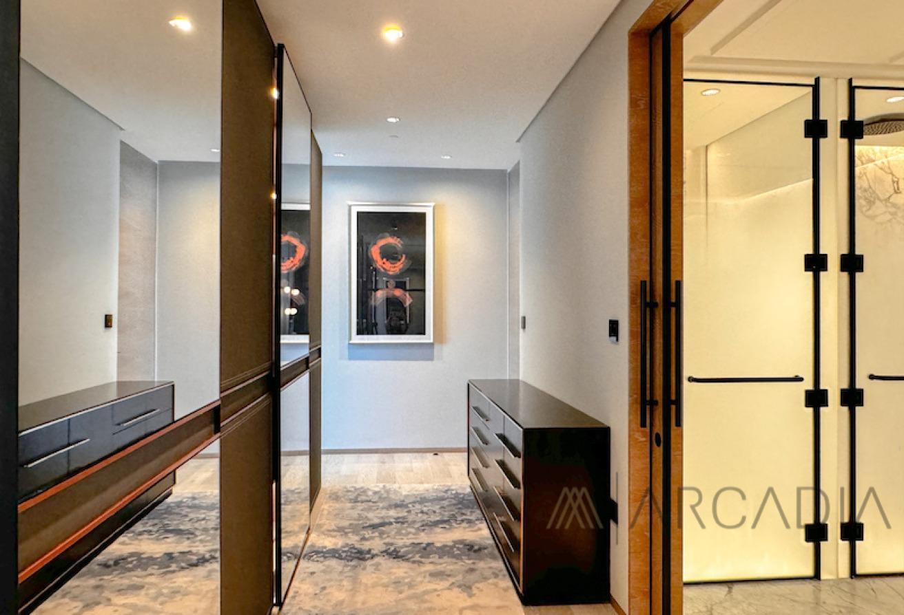 One and Only Residence | High Floor | Spacious photo 12