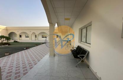 Business Centre - Studio - 7+ Bathrooms for rent in Shamal Julphar - Ras Al Khaimah