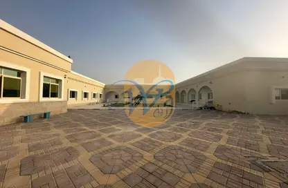 Business Centre - Studio - 7+ Bathrooms for rent in Shamal Julphar - Ras Al Khaimah