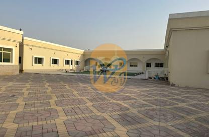 Business Centre - Studio - 7+ Bathrooms for rent in Shamal Julphar - Ras Al Khaimah