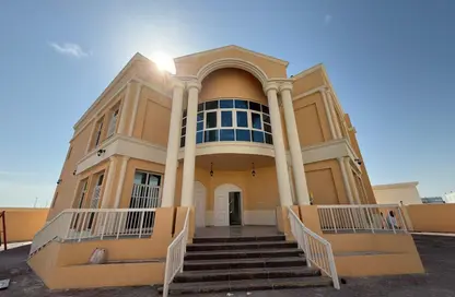 Villa - 7+ Bedrooms - 7+ Bathrooms for rent in Baniyas East - Baniyas - Abu Dhabi