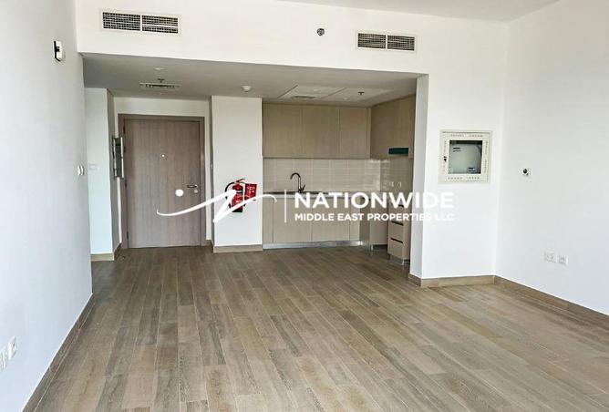 73848216 - Property Image 2