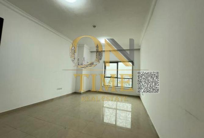 70704220 - Property Main Image