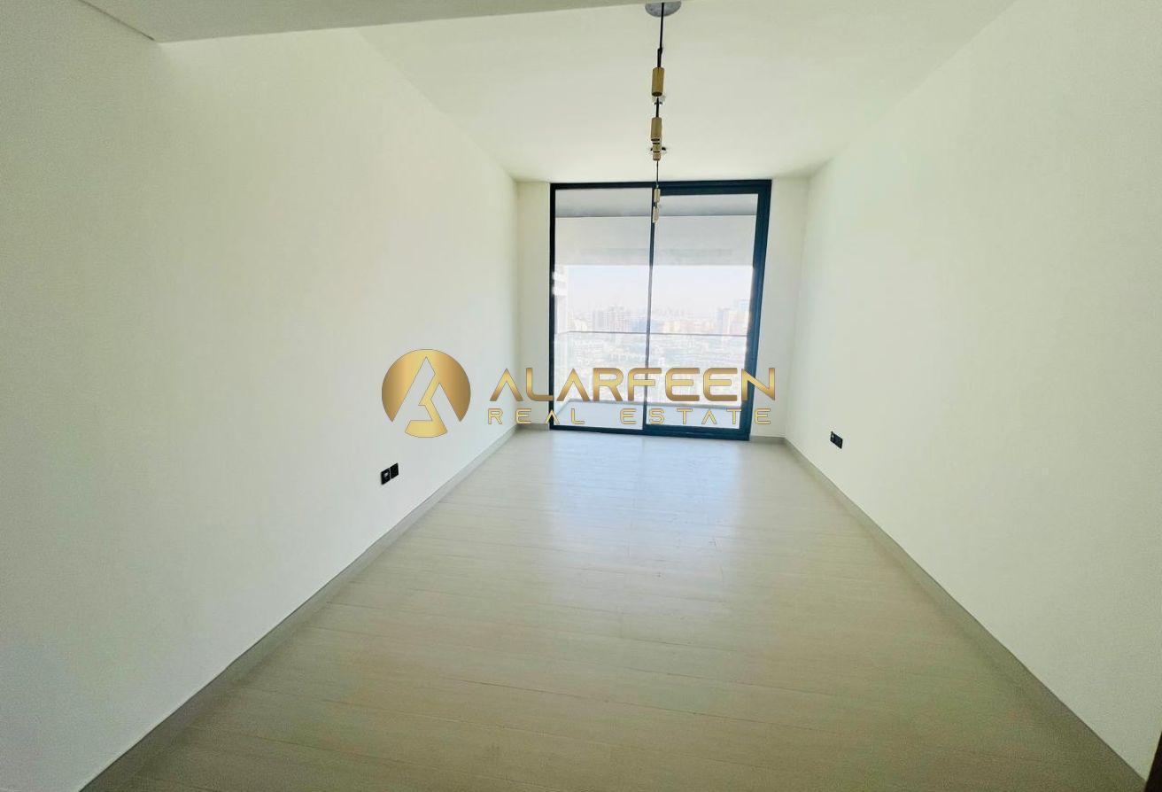 HighFloor | Brand New | Pool View | Fitted Kitchen photo 2