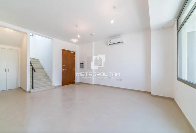 56940230 - Property Image 2