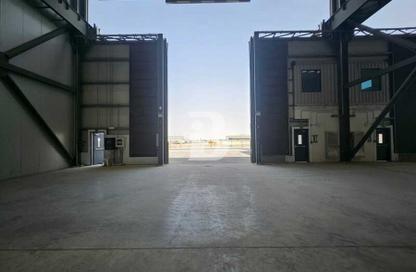 Warehouse - Studio for rent in KIZAD - Al Samha - Abu Dhabi