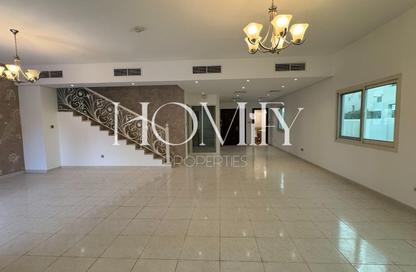 Villa - 4 - 5 for rent in Nakheel Circle Villas - Jumeirah Village Circle - Dubai Villa - 4 - 5 for rent in Nakheel Circle Villas - Jumeirah Village Circle - Dubai