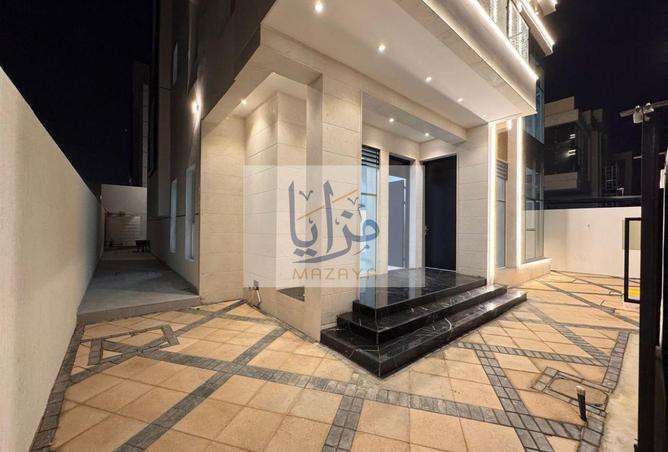 141470689 - Property Image 2