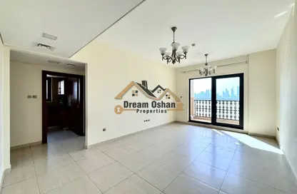 Apartment - 2 Bedrooms - 3 Bathrooms for rent in Yasmeen Building - Al Jaddaf - Dubai