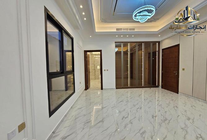 114600355 - Property Image 3