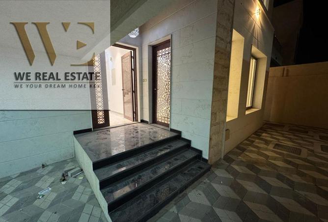 141011121 - Property Image 2