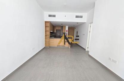 Apartment - 1 Bedroom - 2 Bathrooms for rent in Al Mamsha - Muwaileh - Sharjah Apartment - 1 Bedroom - 2 Bathrooms for rent in Al Mamsha - Muwaileh - Sharjah