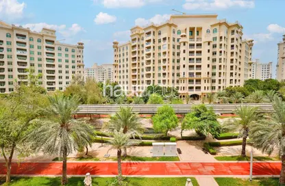 Apartment - 3 Bedrooms - 4 Bathrooms for sale in Golden Mile 8 - Golden Mile - Palm Jumeirah - Dubai