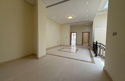 Villa - 5 Bedrooms - 7 Bathrooms for rent in Jumeirah 3 - Jumeirah - Dubai