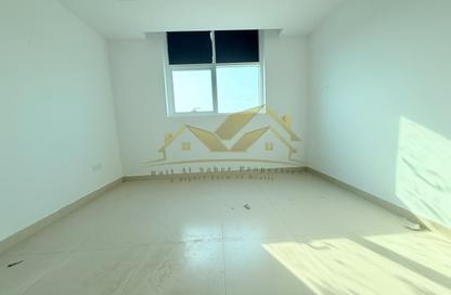 Apartment - 1 Bedroom - 2 Bathrooms for rent in Jumeirah Garden City - Al Satwa - Dubai