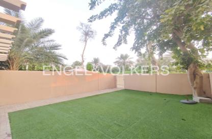 Villa - 2 Bedrooms - 3 Bathrooms for rent in Springs 1 - The Springs - Dubai