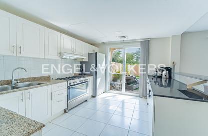 Villa - 2 Bedrooms - 3 Bathrooms for rent in Springs 1 - The Springs - Dubai