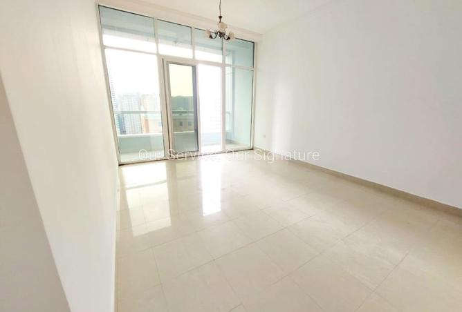 122012064 - Property Image 2