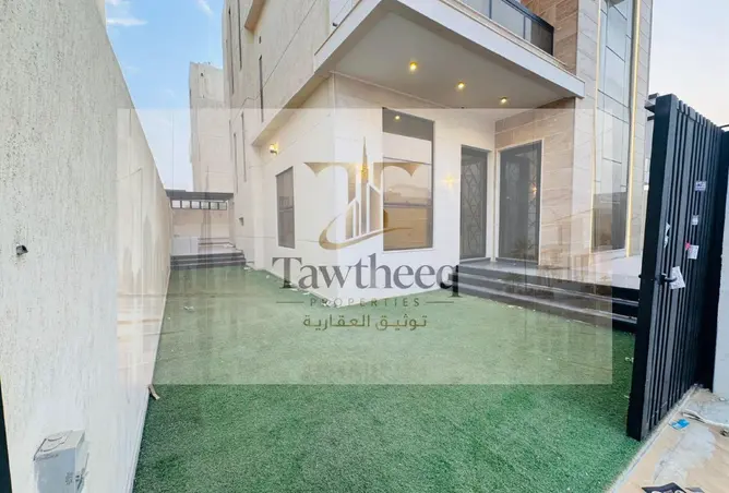 160974358 - Property Image 2