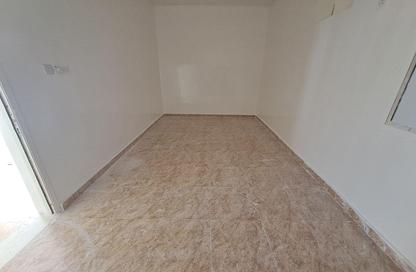 Villa - 4 Bedrooms - 4 Bathrooms for rent in Al Sabkha - Al Riqqa - Sharjah