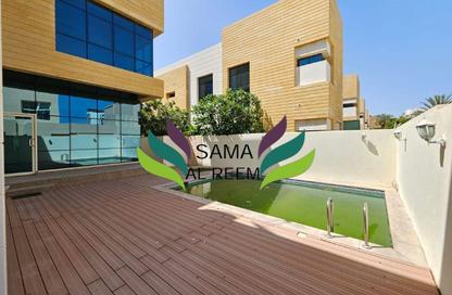 Villa - 5 - 6 for rent in Jumeirah 1 Villas - Jumeirah 1 - Jumeirah - Dubai Villa - 5 - 6 for rent in Jumeirah 1 Villas - Jumeirah 1 - Jumeirah - Dubai