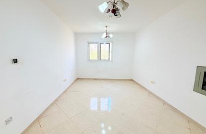 Apartment - 1 - 1 for rent in Fire Station Road - Muwaileh - Sharjah