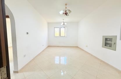 Apartment - 1 - 1 for rent in Fire Station Road - Muwaileh - Sharjah