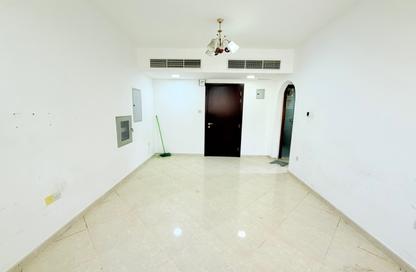 Apartment - 1 - 1 for rent in Fire Station Road - Muwaileh - Sharjah Apartment - 1 - 1 for rent in Fire Station Road - Muwaileh - Sharjah