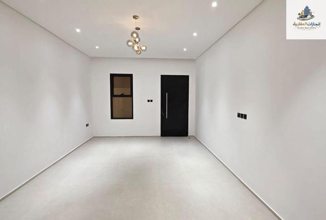 68274386 - Property Image 3