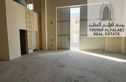 Warehouse - Studio - 1 Bathroom for rent in Umm Al Thuoob - Umm Al Quwain