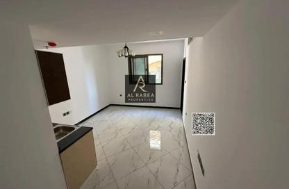 Apartment - Studio - 1 Bathroom for rent in Al Jurf 2 - Al Jurf - Ajman Downtown - Ajman