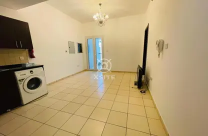 Apartment - 1 Bedroom - 2 Bathrooms for rent in Autumn 2 - Autumn - Seasons Community - District 15 - Jumeirah Village Circle - Dubai