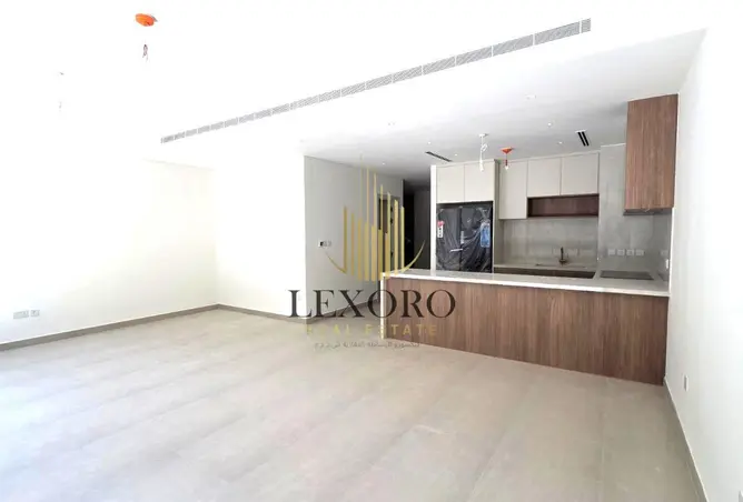 156116010 - Property Image 3